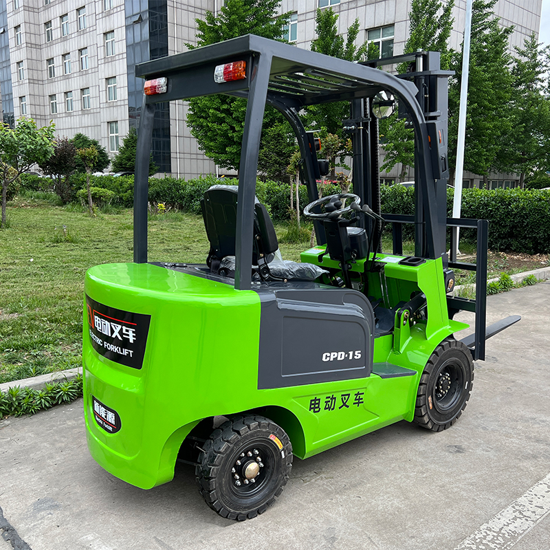 1.5噸新能源電動叉車